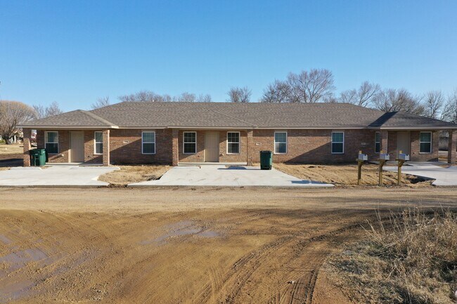 Building Photo - 123 S A St