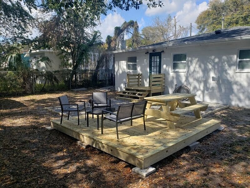 Building Photo - 1205 E 24th Ave