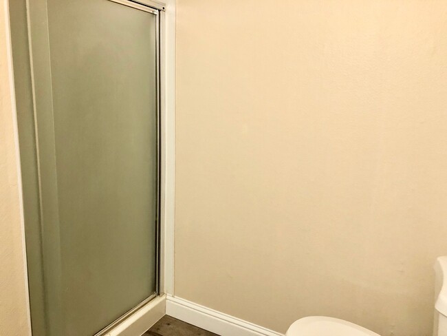Building Photo - $1,699 Shaw and Minnewawa, 2 Bedroom Duple...