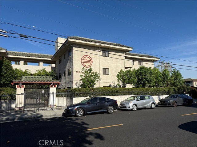 Building Photo - 330 N Rural Dr