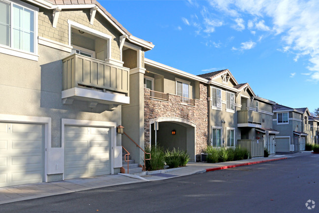 Garages - Rose Garden Apartments