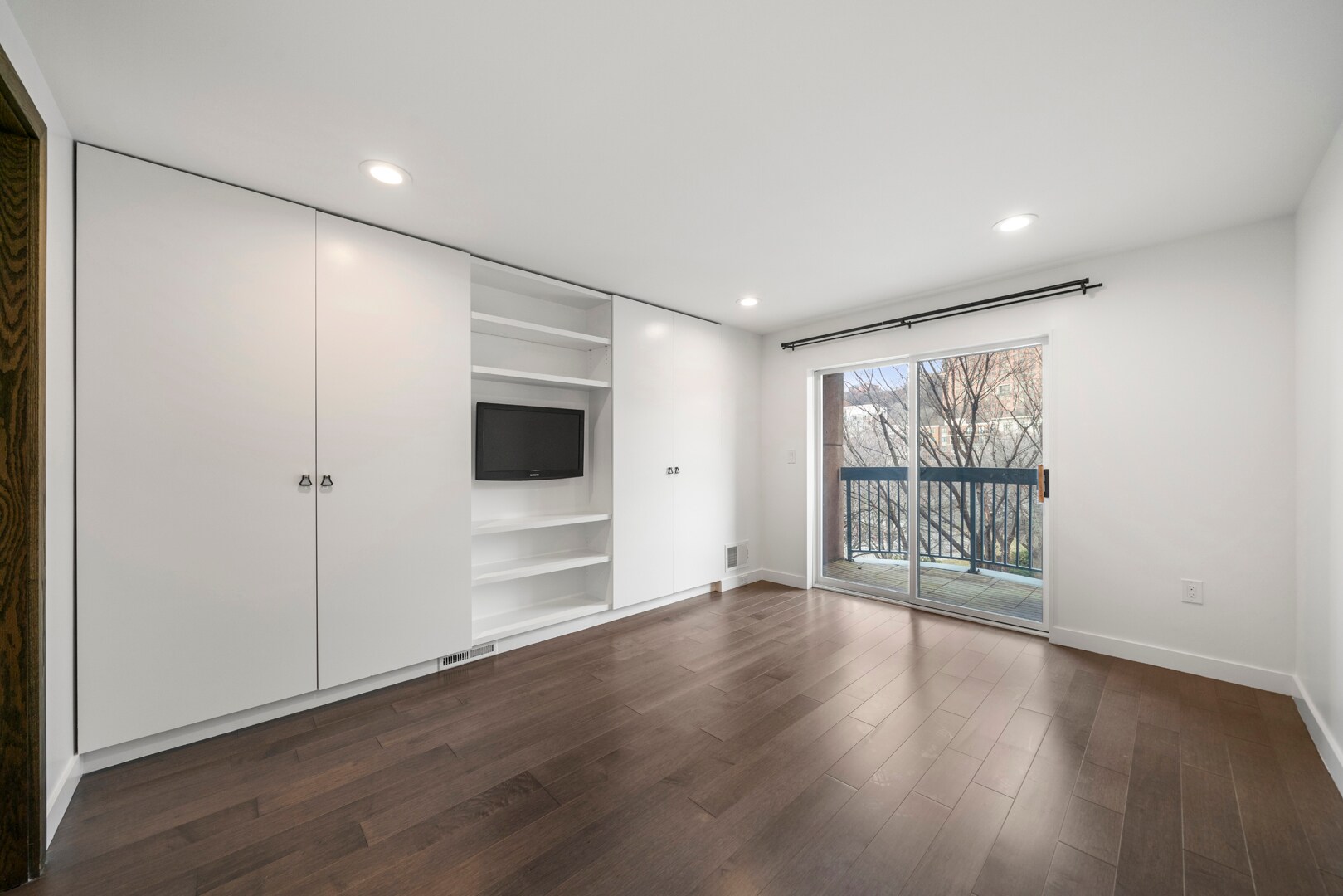 Building Photo - 417 Ellery Ct