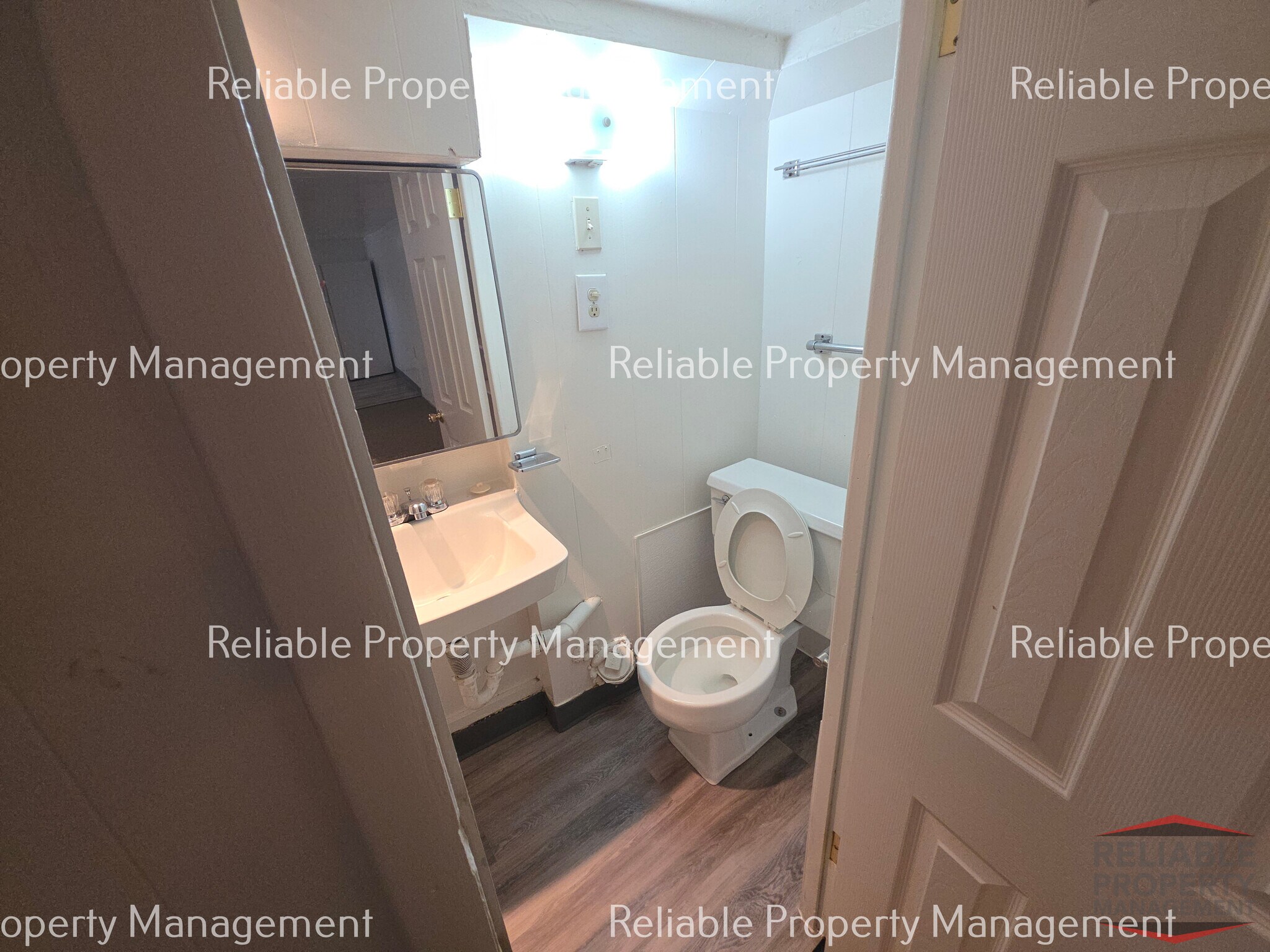 Building Photo - 561 N Water Ave