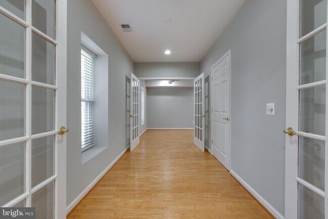 Building Photo - 2106 Beckett Way