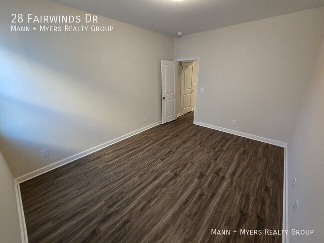 Building Photo - 28 Fairwinds Dr