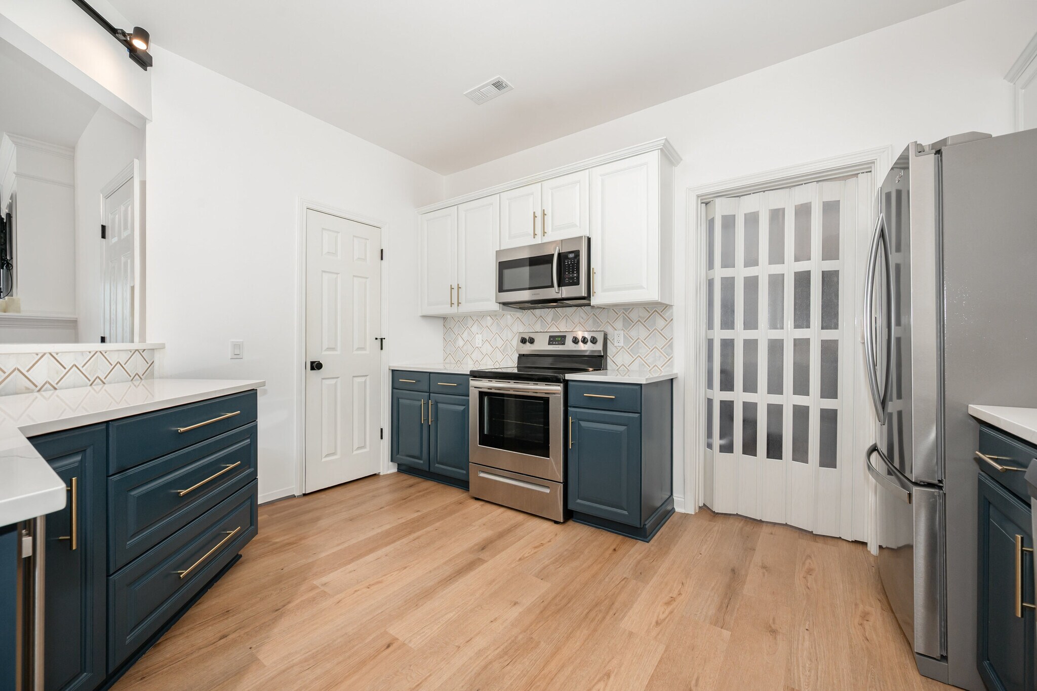 Kitchen - 3276 Margellina Dr