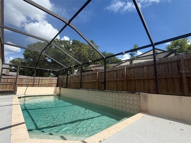 Building Photo - 3781 Lake Shore Dr