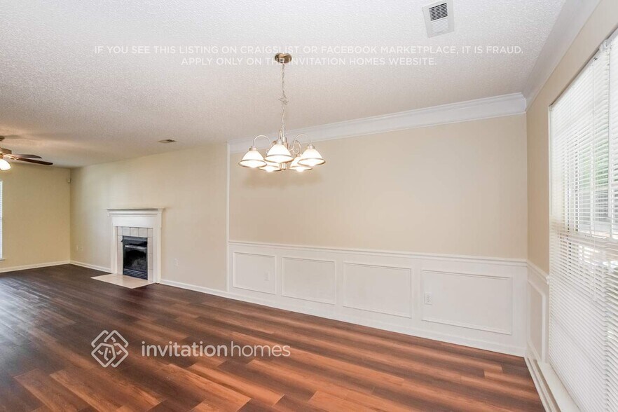 Building Photo - 216 Bradford Glyn Dr