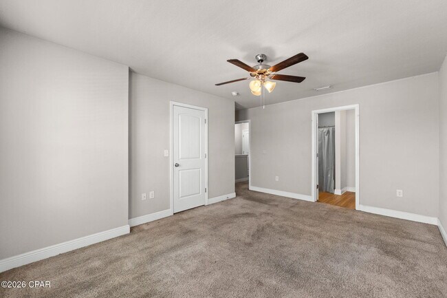 Building Photo - 5768 Callaway Cir