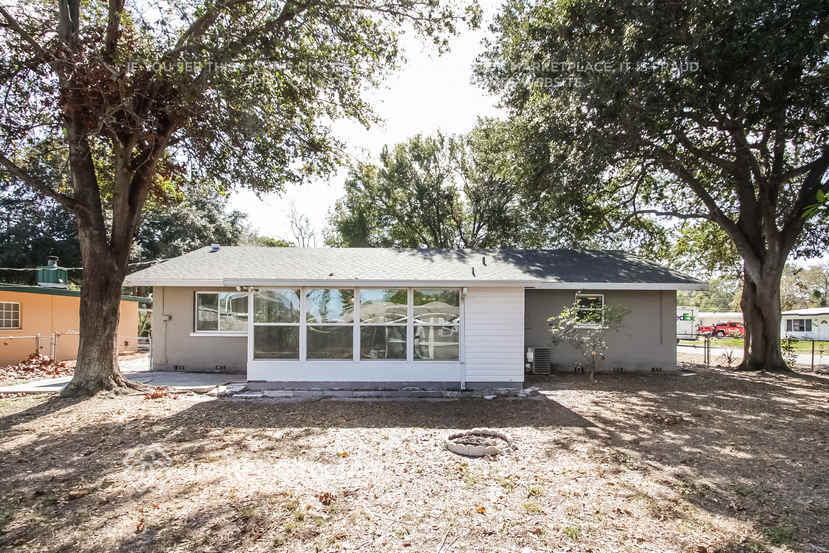 Building Photo - 5620 2nd Ave Dr W