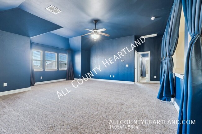 Building Photo - 1403 Zachary Ln