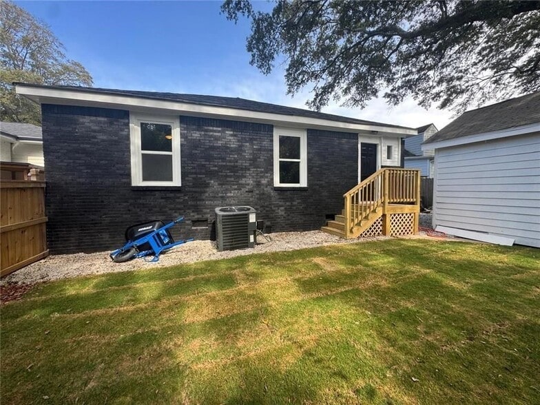 Building Photo - 1332 Thurgood St SW