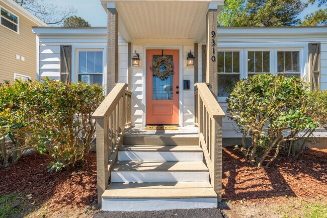 Building Photo - Call Sabrina Thomas at 757-767-0767 for more information