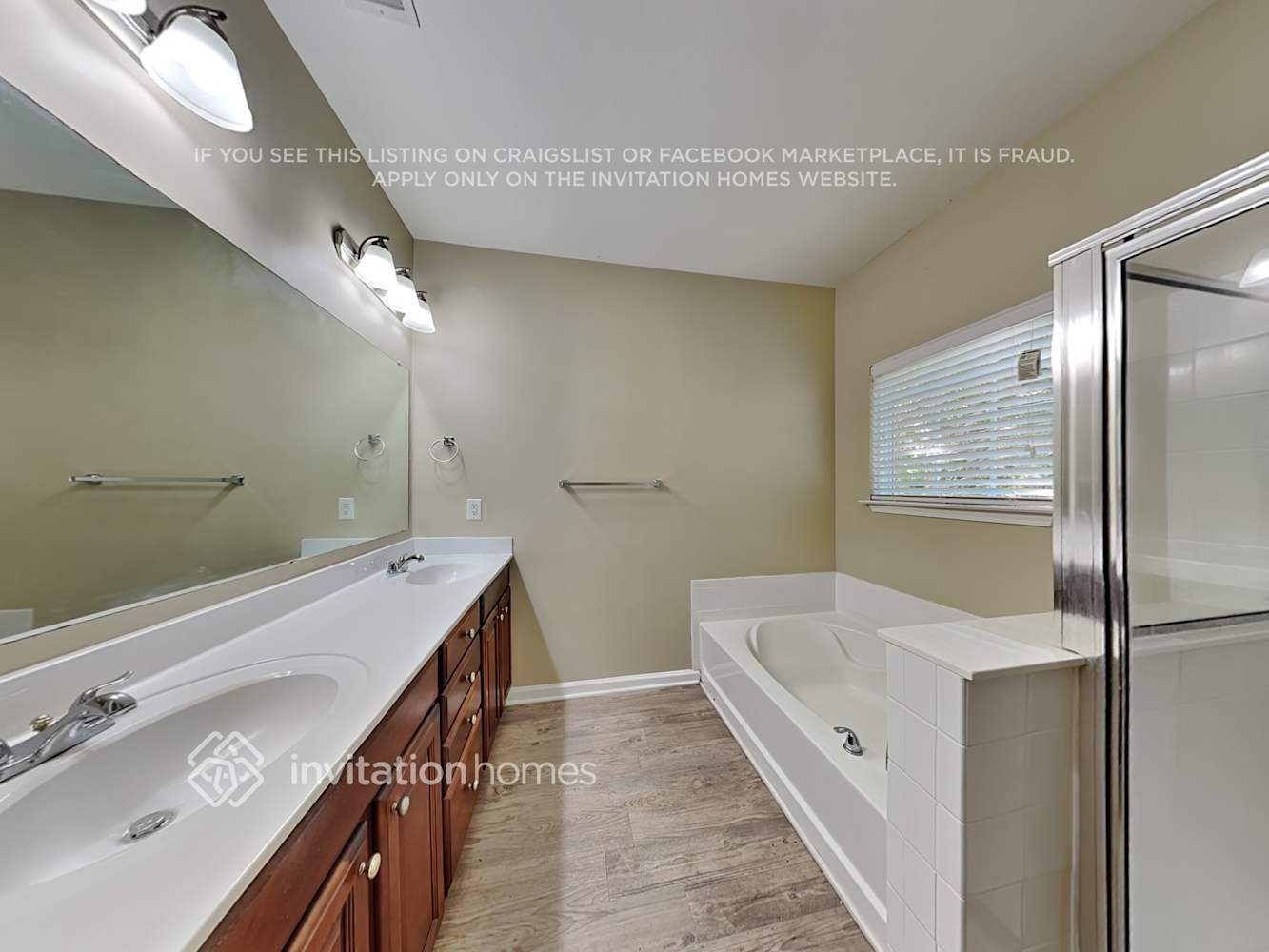 Building Photo - 610 Applegate Ln