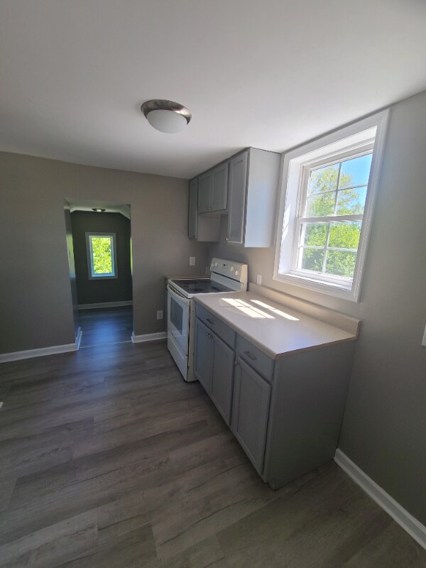 Building Photo - 32 Forry St