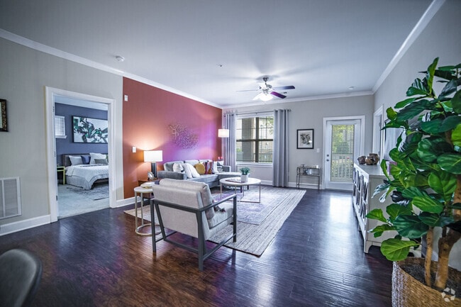 Building Photo - Avonlea Square