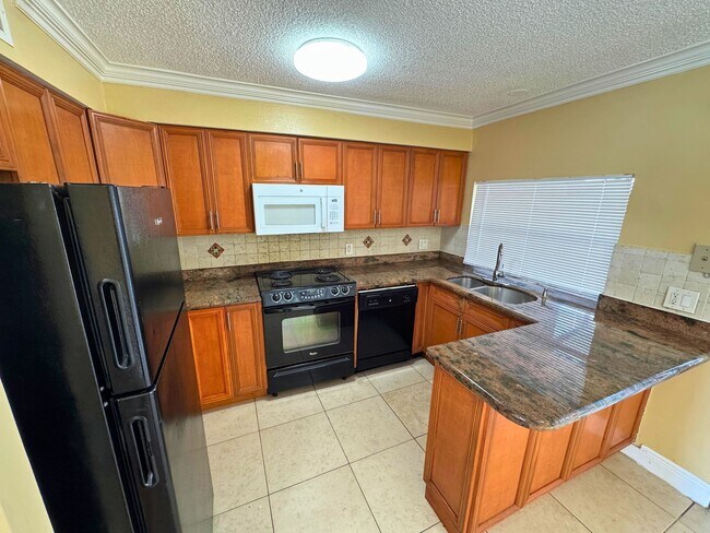 Building Photo - 4415 Treehouse Ln