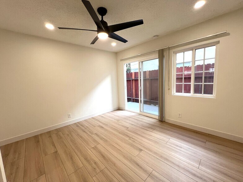 Building Photo - 3317 Keystone Av