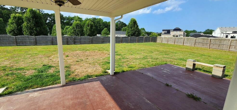 Building Photo - 125 Bay Leaf Dr