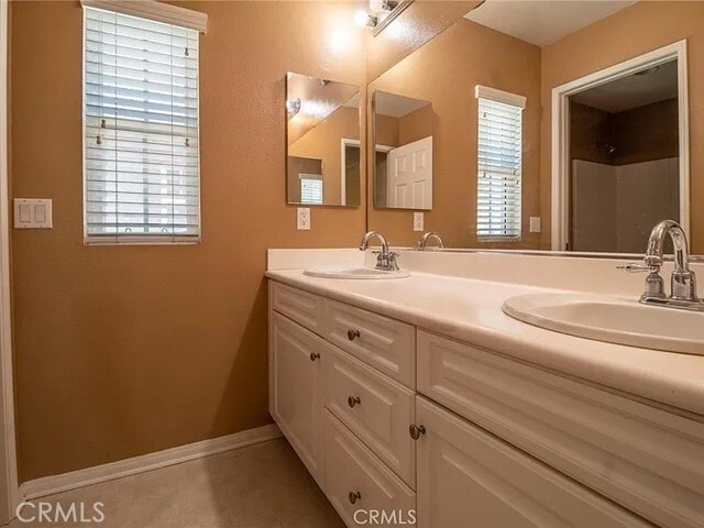 Building Photo - 14571 Longwood Ave