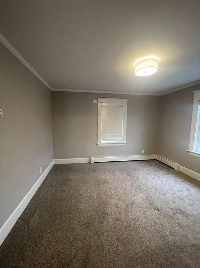 Building Photo - 3 Hanson Ridge Rd