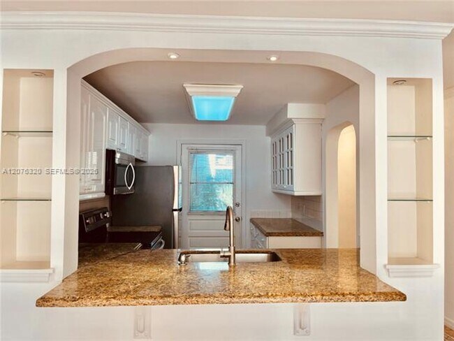 Building Photo - 251 Galen Dr