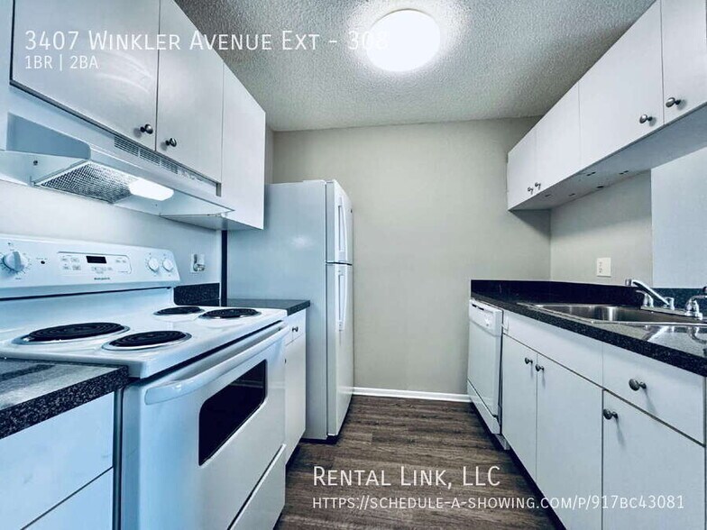 Building Photo - 3407 Winkler Ave Ext