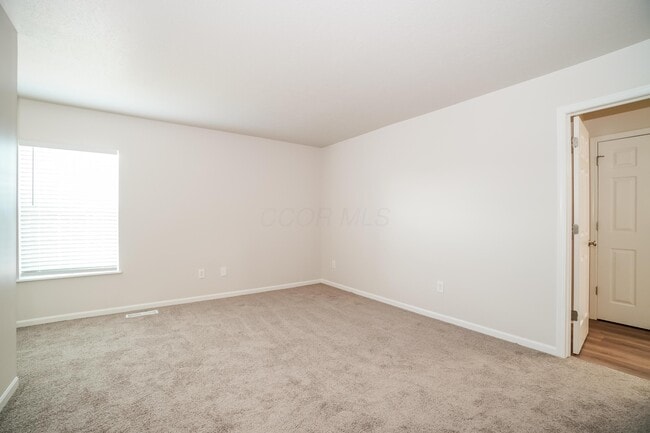 Building Photo - 180 Cherry Tree Ln