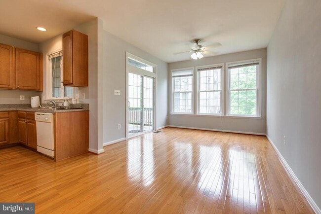 Building Photo - 11013 Apple Orchard Ct