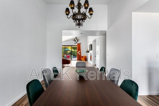 Building Photo - 2842 Sundance Cir W