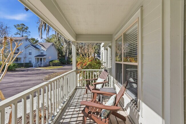 Building Photo - "Coastal Comfort Awaits: Spacious 2-Bed, 2-Bath Furnished Condo in Shipyard on Hilton Head Island!"