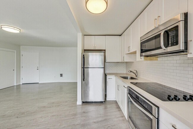 Floorplan - 245 Lee Street