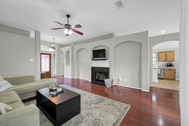 Building Photo - 1427 Chesterpoint Dr