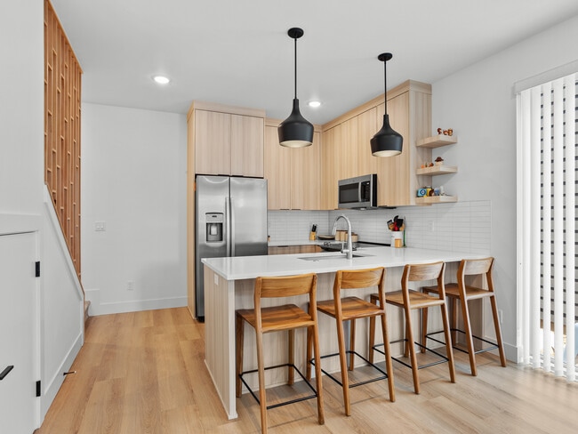 Building Photo - 5271 N Oberlin St