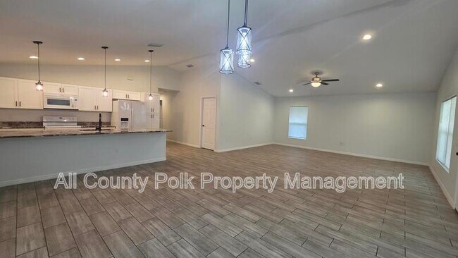 Building Photo - 1130 W Marjorie St