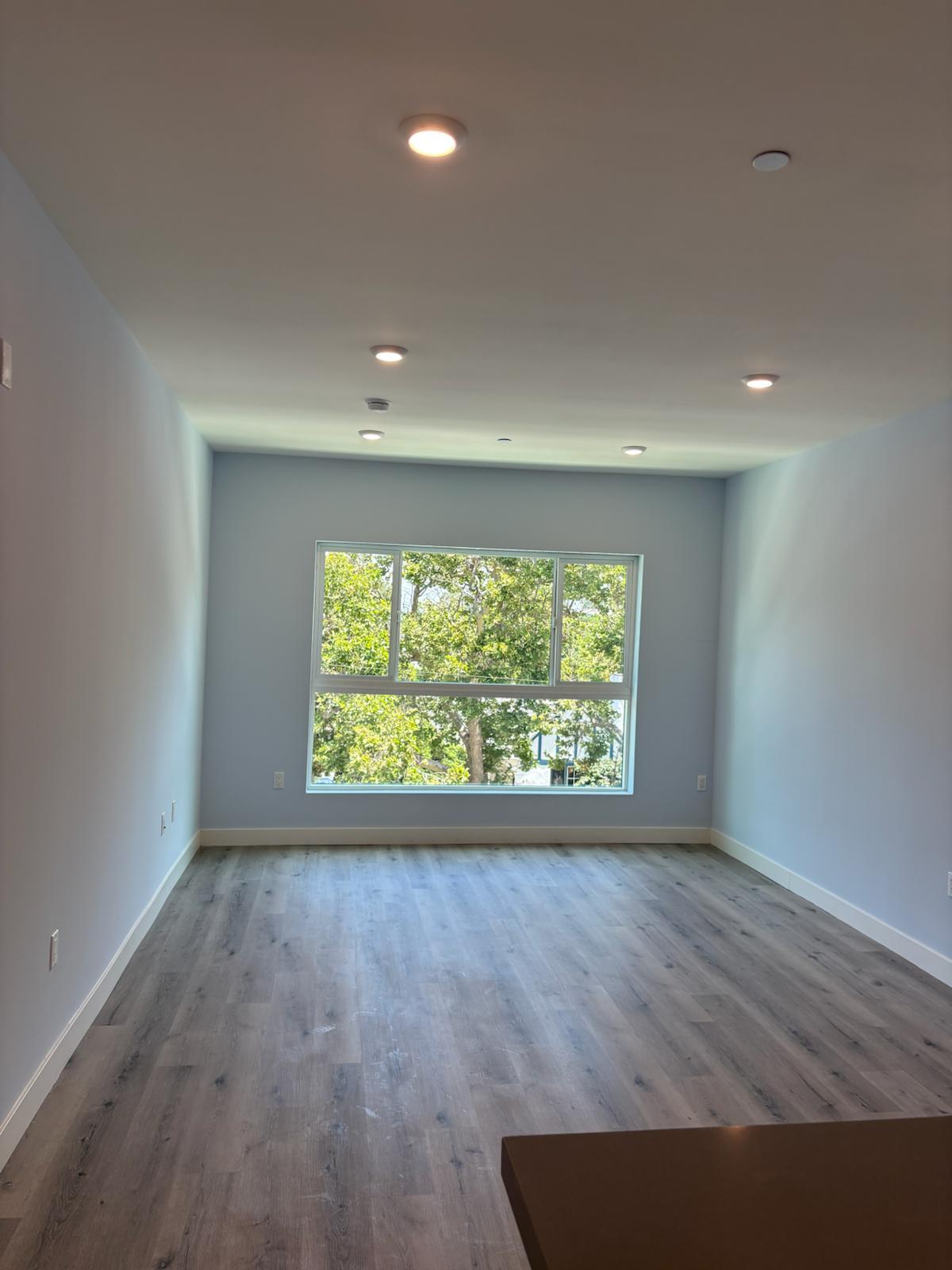 Building Photo - 10739 Kling St