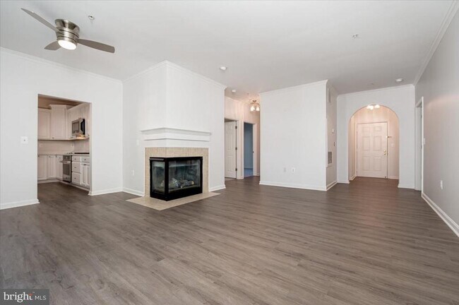 Building Photo - 921 Spinnaker Way