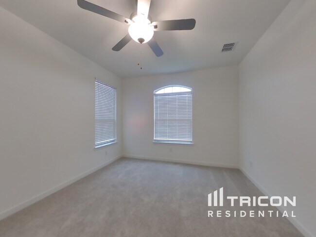 Building Photo - 2705 Serenity Grv Ln