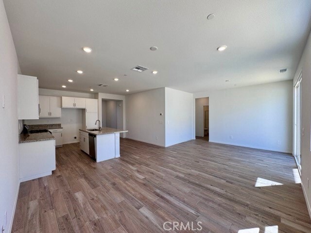 Building Photo - 30045 Sunset Pier Dr
