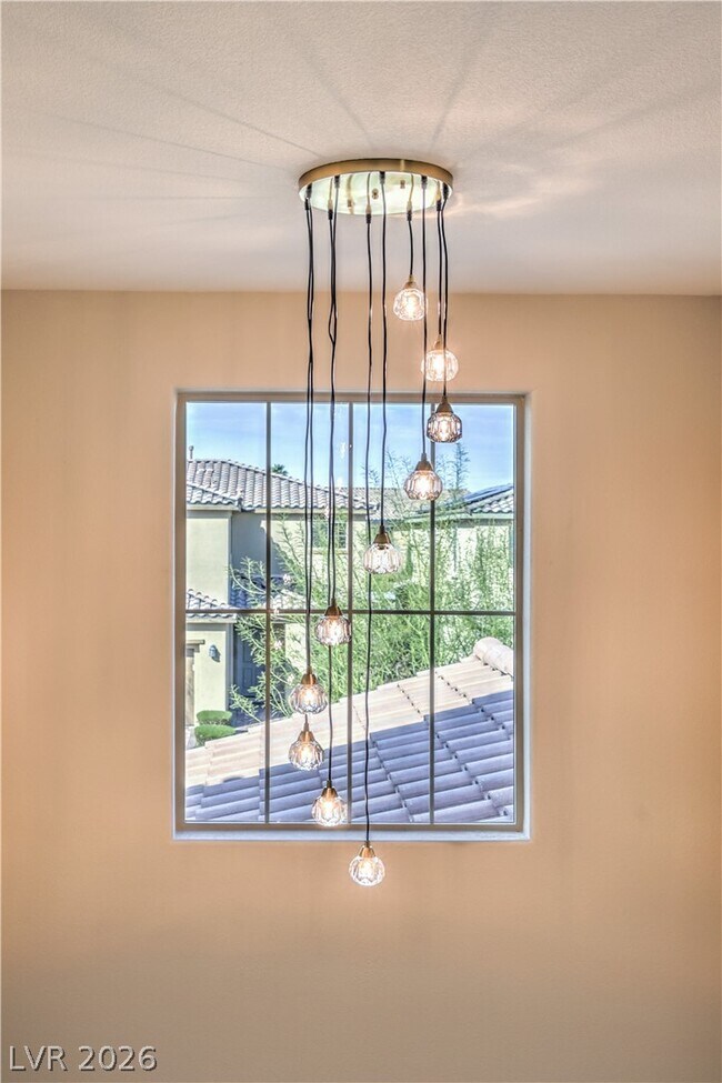 Building Photo - 3213 Molinos Dr