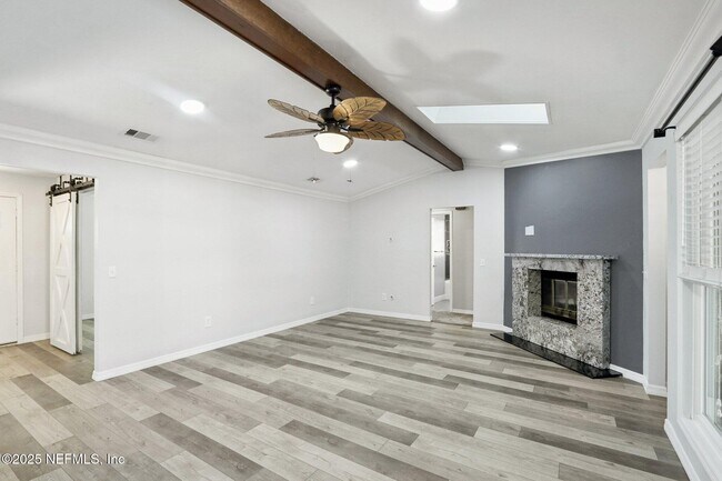 Building Photo - 1854 Lakotna Dr