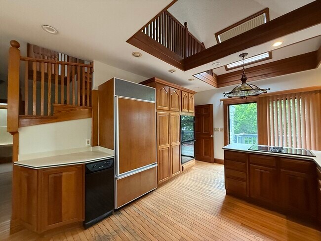 Building Photo - 5 Cedar Hill Terrace