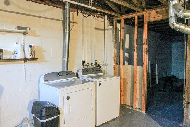 Building Photo - 3422 West St