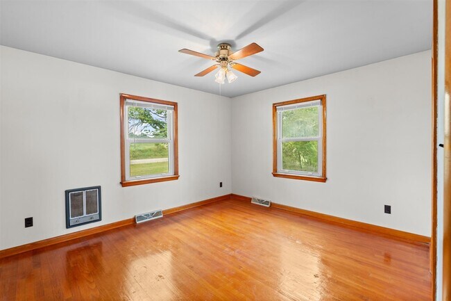 Building Photo - 2725 Rhodelia Rd