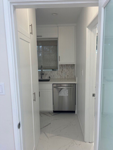 Building Photo - 1014 1/2 Hyperion Ave