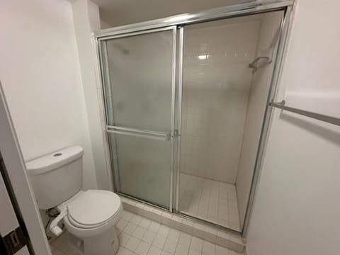 Building Photo - 2636 SE 20th Ct