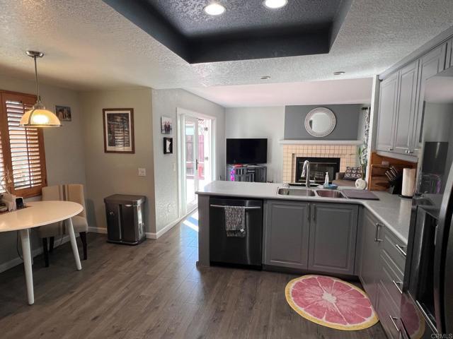 Building Photo - 1760 Hampton Ct