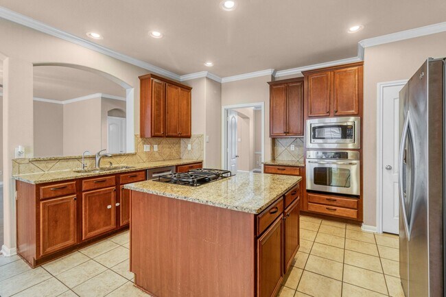 Building Photo - 8707 Roswell Ridge