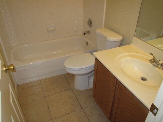 Building Photo - Updated Ranch in Round Rock