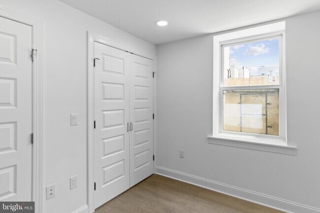 Building Photo - 2156 N 9th St
